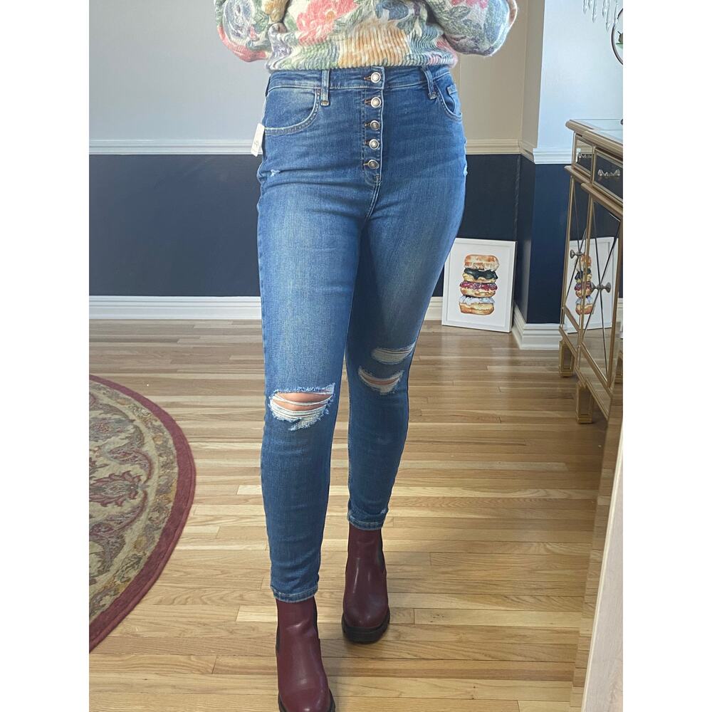Free People high waist distressed skinny jeans size 31